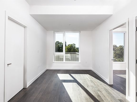 2nd image of 5383 Cambie St #301