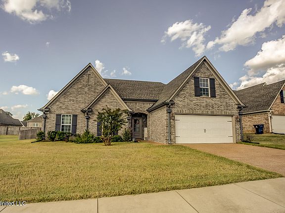 2nd image of 188 Magnolia Gardens Dr