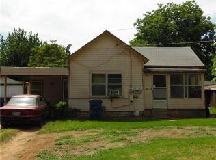612 S 19th St, Chickasha, OK 73018