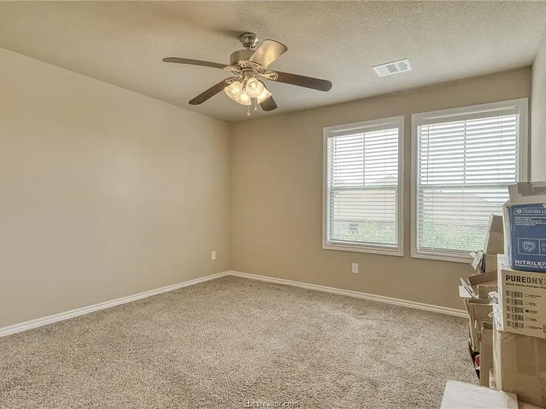 3114 Claremont Dr — Photo 20