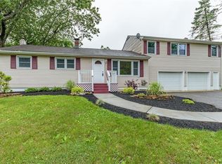 32 Aldrich Dr, Howell, NJ 07731