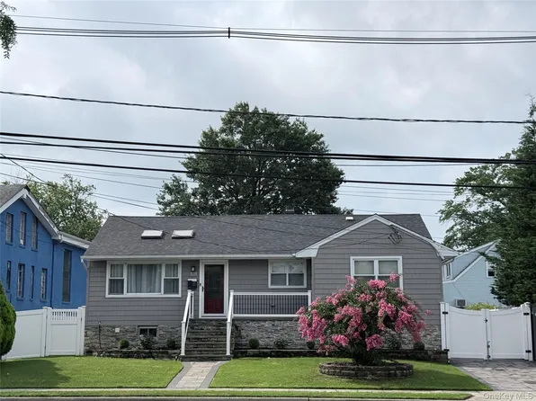 311 Atlantic Avenue, Freeport, NY 11520
