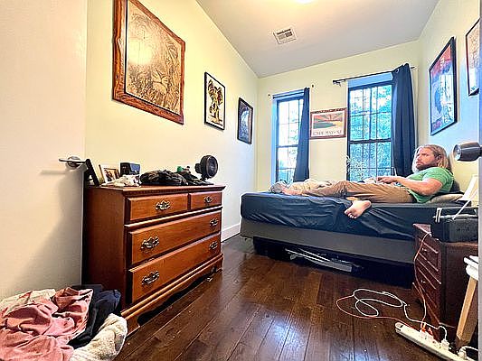 2nd image of 780 Saint Johns Pl #2R