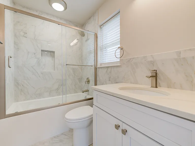 6924 Nashville Ave — Photo 16
