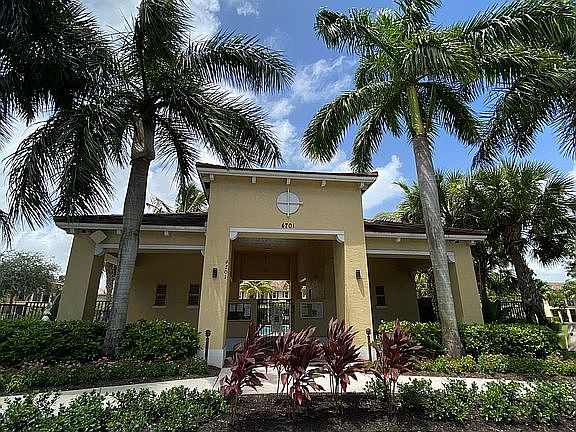 Entrance to pool & mailboxes