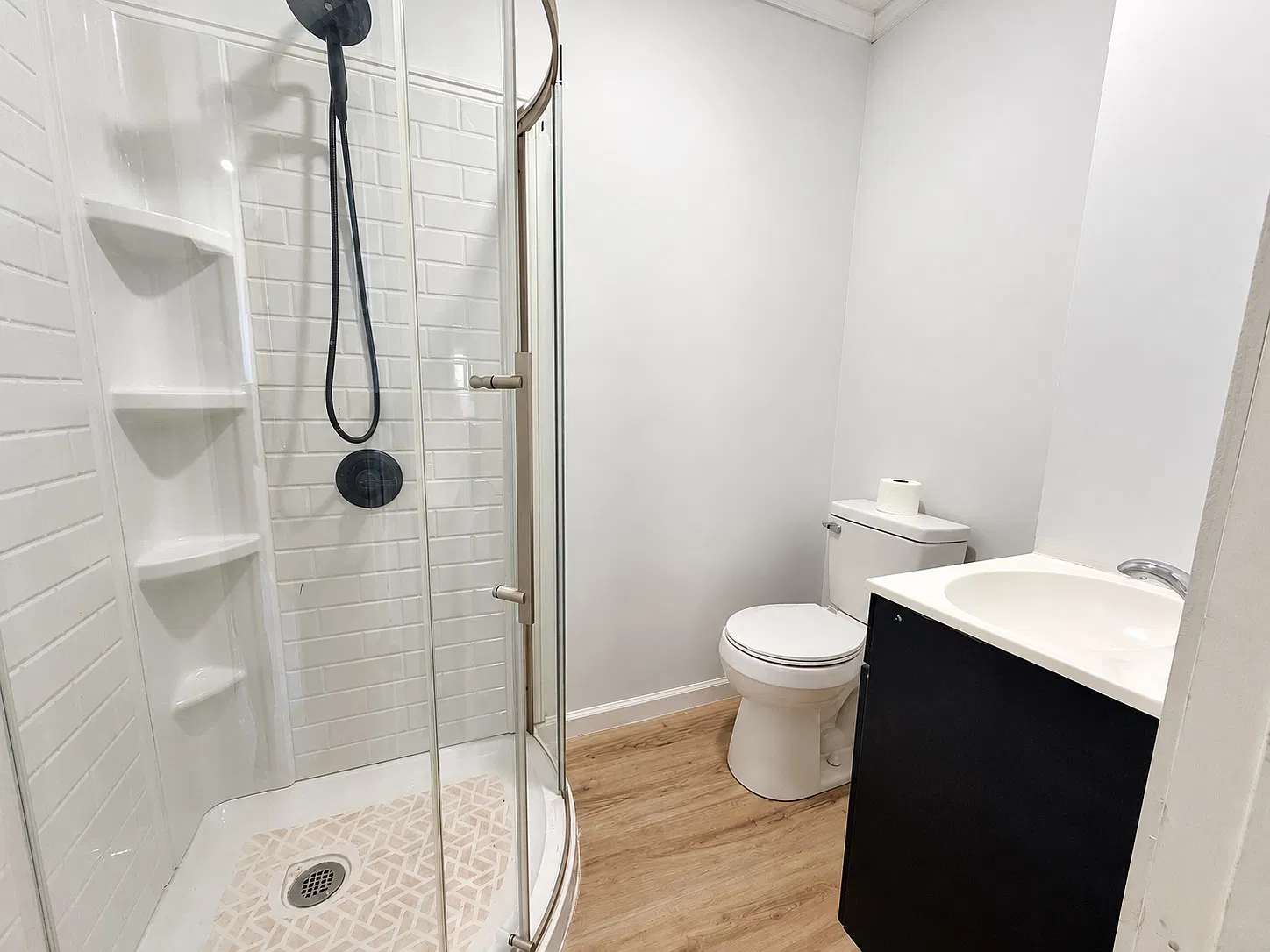 3 bed, 1600 sqft, $1,950 — Photo 3
