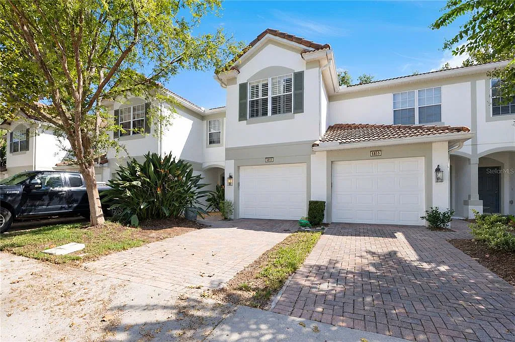 3 bed, 2.5 bath, 1672 sqft, $2,550 — Photo 2