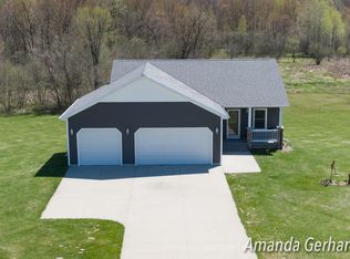 1376 Dairy Ln NE, Cedar Springs, MI 49319