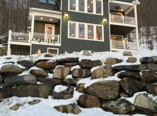 558 Old Coach Rd, Killington, VT 05751