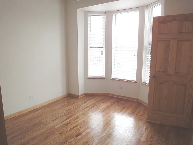 1004 S Loomis St #2 — Photo 6