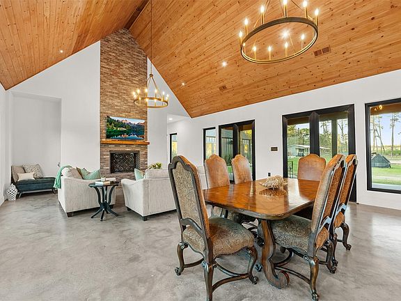 5th image of 10202 Woodlane Blvd