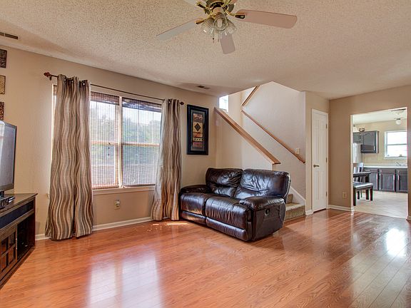 4th image of 8451 Kousa Dr
