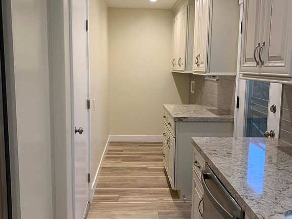 3rd image of 22234 Village 22