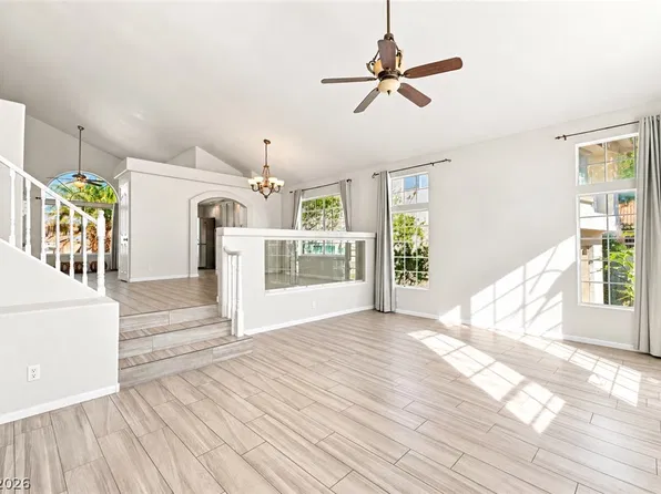 8838 Dove Cove Dr, Las Vegas, NV 89129