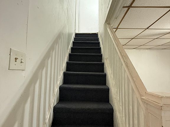 5th image of 30 Perrine Ave #1