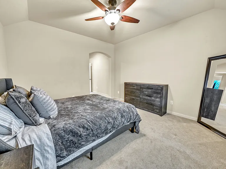 5048 Exposition Way — Photo 39