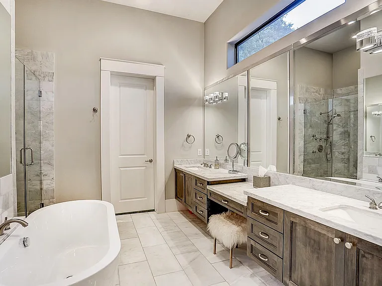 5655 Locke Ln — Photo 20
