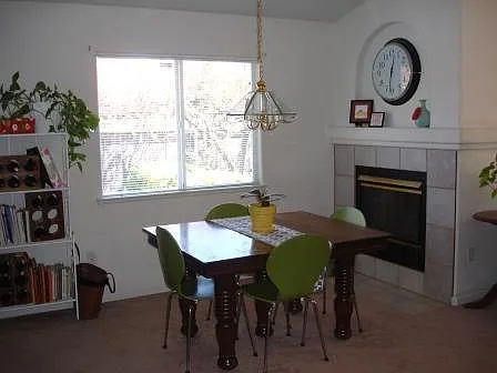 3 bed, 1579 sqft, $3,100 — Photo 3