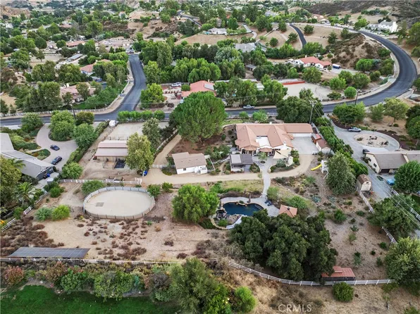 30249 Hawkset St, Castaic, CA 91384