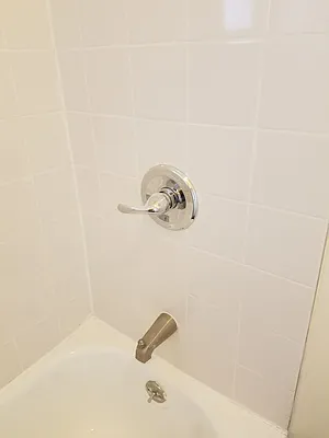 Rented by Sector Property Group | media 19