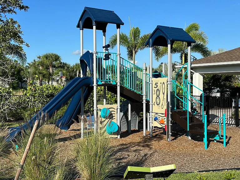 12760 Lateral Root Dr — Photo 21