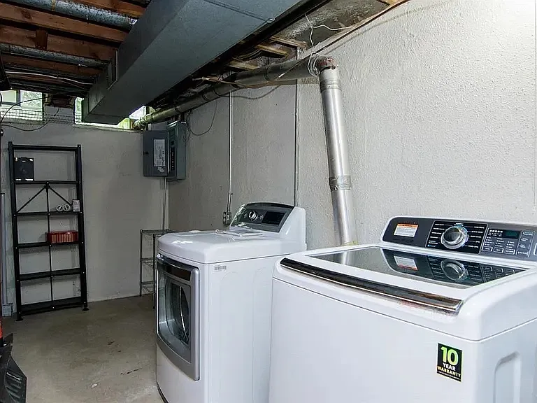 542 Terrace Ln — Photo 21