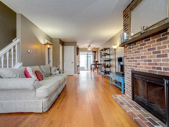 4th image of 362 Saint Andrews Dr