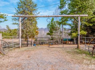 508 Liles Ln, Hiddenite, NC 28636