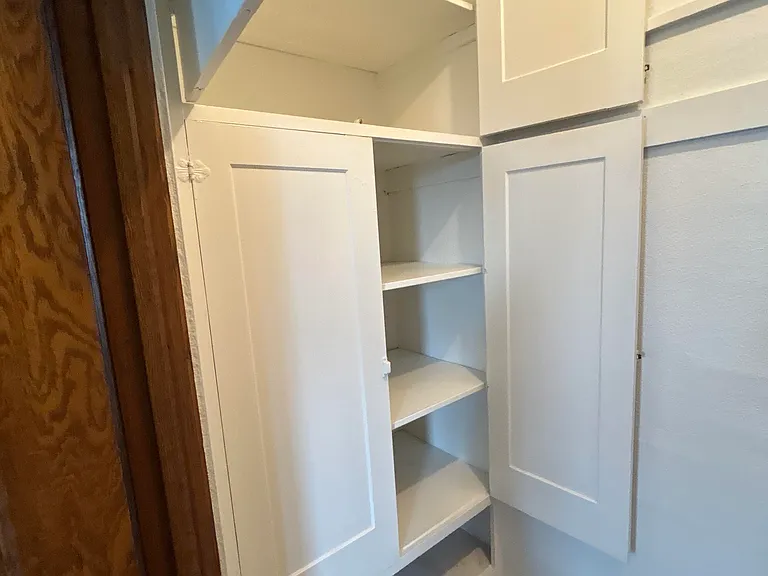 15707 Detroit Ave #8 — Photo 9
