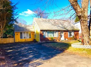 16 Fairchild Dr, Bethel, CT 06801