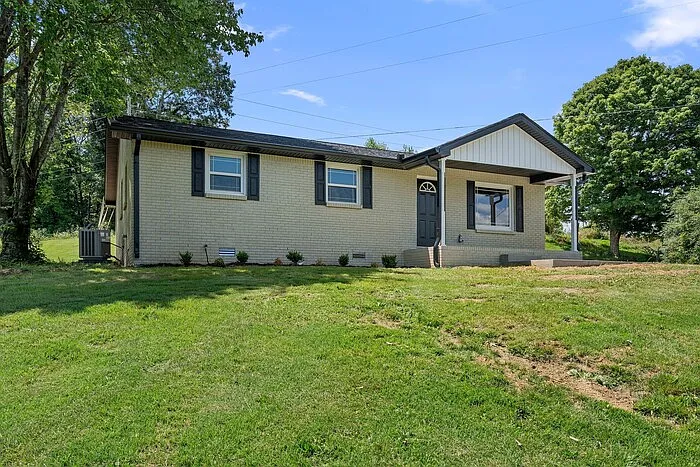 3776 John Taylor Rd