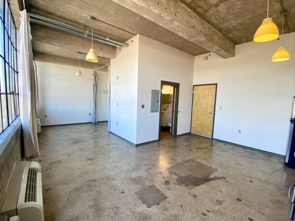 200 W Jackson Ave #305