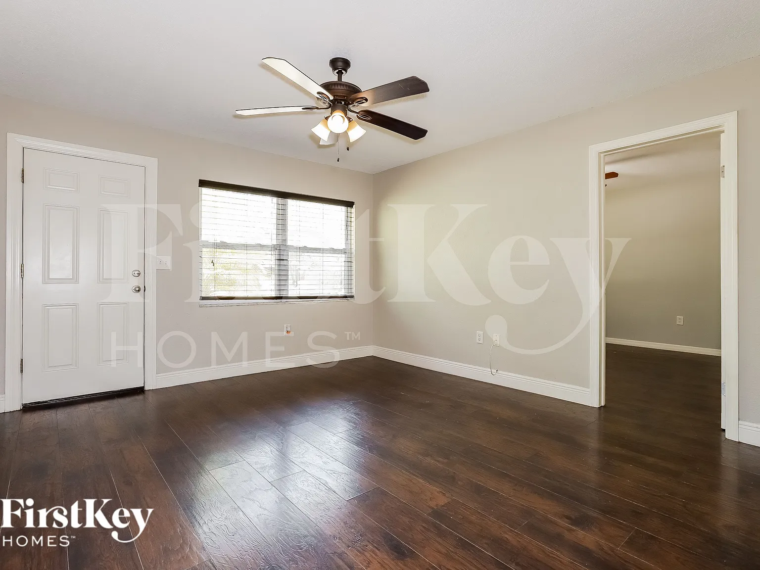 3 bed, 2.0 bath, 1128 sqft, $1,680 — Photo 4