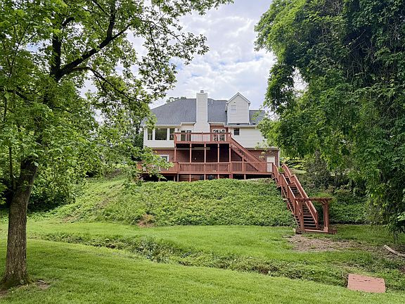 3rd image of 3615 Larson Oaks Dr