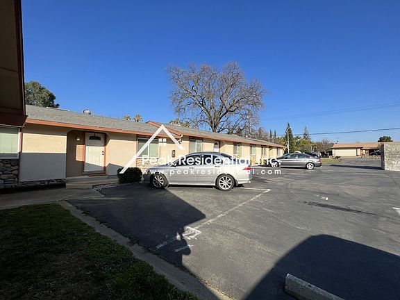4th image of 6239 Pecan Ave #D