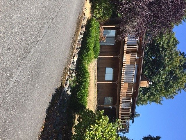 1st image of 11029 18th St NE