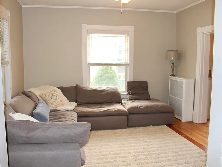 390 Bridge St — Photo 11