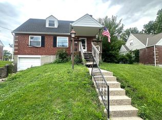 5578 Clearview Ave, Cincinnati, OH 45248
