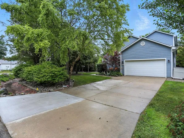 39856 Erie St, Harrison Township, MI 48045