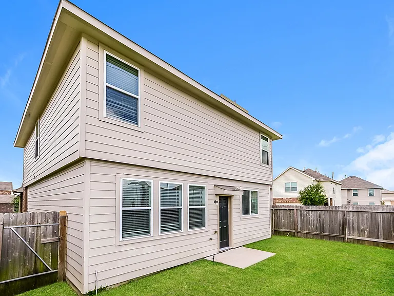 18546 Boomi Ravine Trl — Photo 7