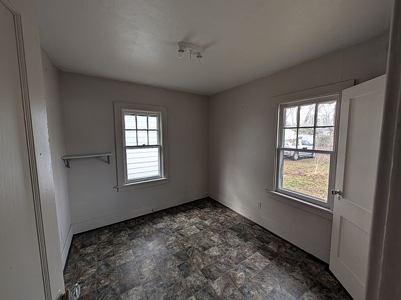 2nd image of 2303 Lane Ave