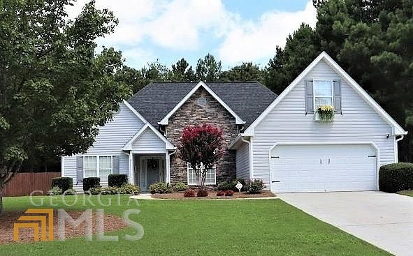 1st image of 816 Winding Grove Ln