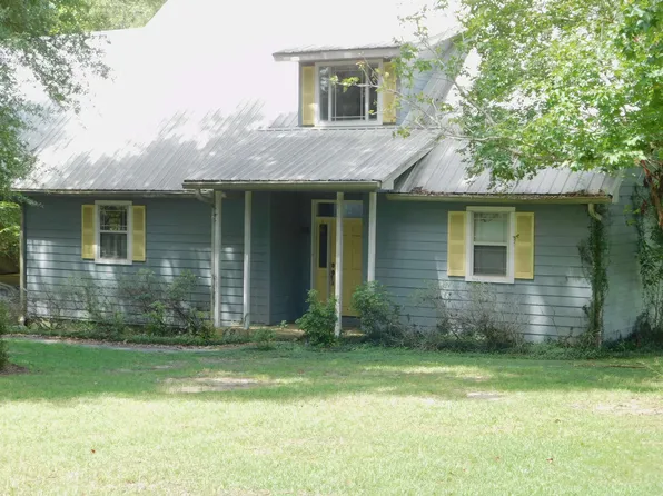 477 Elm St, Florala, AL 36442