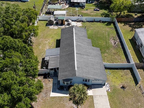 3rd image of 2605 Island Oaks E