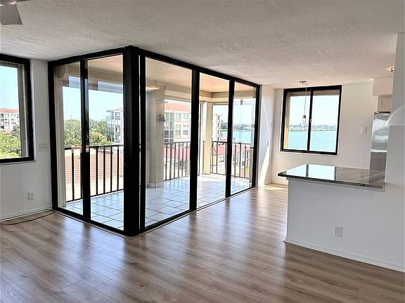 3rd image of 6322 Palma Del Mar Blvd S APT 506