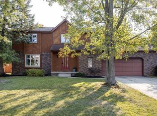 80 Fairview Ct, Grand Island, NY 14072