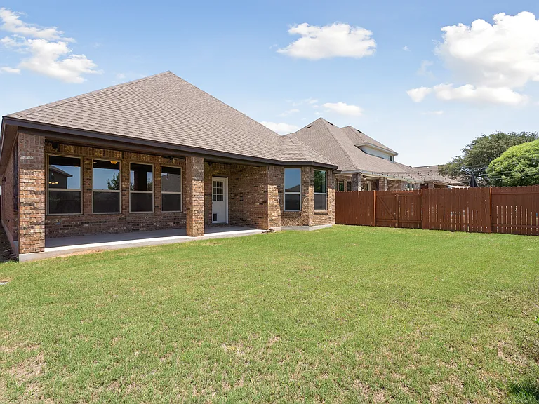 2428 Granite Hill Dr — Photo 75