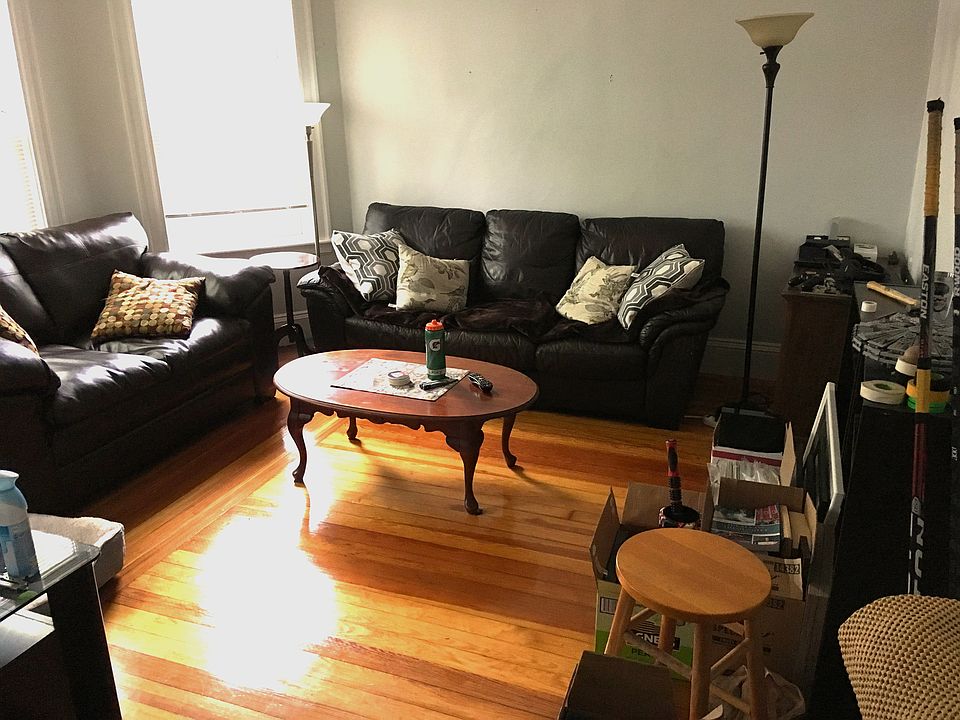 1st image of 166 Walnut St Unit 1