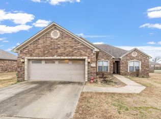 44 Palamino Dr, Vilonia, AR 72173