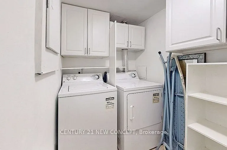 7451 Yonge St #101 — Photo 19